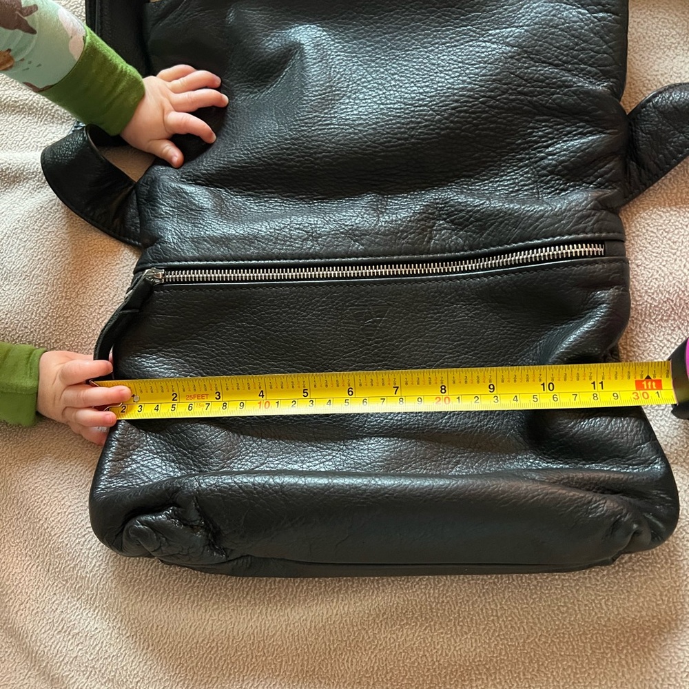 Ackermann Fold over London Leather Bag - Picture 9 of 15